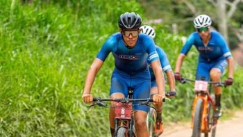 Millene Kopp y Robin Ortiz, los mejores en la carrera de bicimontaña El Hondo Millene Kopp y Robin Ortiz, los mejores en la carrera de bicimontaña El Hondo