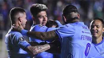Bolívar derrotó en penales a Universitario y avanzó a ‘semis’ de la Copa Bolívar derrotó en penales a Universitario y avanzó a ‘semis’ de la Copa