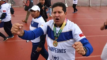 Eduardo Villegas: “Me gustaría dirigir fuera del país… y volver a la selección” Eduardo Villegas: “Me gustaría dirigir fuera del país… y volver a la selección”