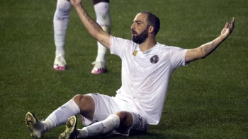 MLS: Higuaín debuta en el Inter Miami con dura derrota y fallando un penal MLS: Higuaín debuta en el Inter Miami con dura derrota y fallando un penal