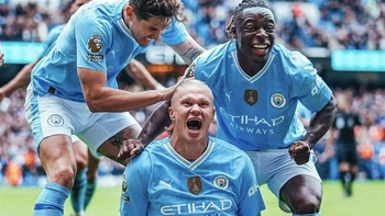 Haaland, con un doblete al Everton, coloca al Manchester City líder de la Premier Haaland, con un doblete al Everton, coloca al Manchester City líder de la Premier