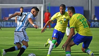 Argentina ganó 1-0 a Brasil y clasificó a los Juegos Olímpicos de París 2024 Argentina ganó 1-0 a Brasil y clasificó a los Juegos Olímpicos de París 2024