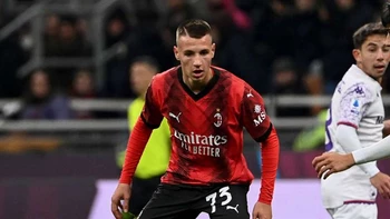 Camarda, del AC Milan, se convierte en el jugador más joven de la historia de la Serie A Camarda, del AC Milan, se convierte en el jugador más joven de la historia de la Serie A