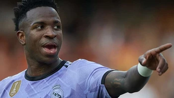 Vinicius pide un "castigo" a los insultos racistas antes del Atlético-Inter Vinicius pide un "castigo" a los insultos racistas antes del Atlético-Inter