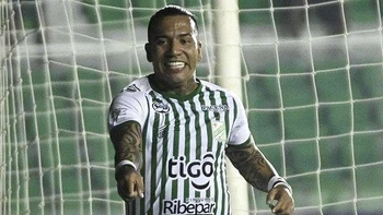 Dayro Moreno, ex Oriente Petrolero rompe récord de goles en el fútbol colombiano Dayro Moreno, ex Oriente Petrolero rompe récord de goles en el fútbol colombiano