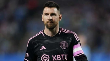 Aficionados tendrán reembolso de 50% tras fiasco con Messi en Hong Kong Aficionados tendrán reembolso de 50% tras fiasco con Messi en Hong Kong