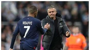 Mbappé "es una leyenda del París SG", elogia Luis Enrique Mbappé "es una leyenda del París SG", elogia Luis Enrique