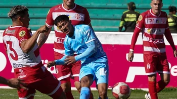 Un Bolívar con equipo alterno venció 1-0 a Independiente en Sucre Un Bolívar con equipo alterno venció 1-0 a Independiente en Sucre
