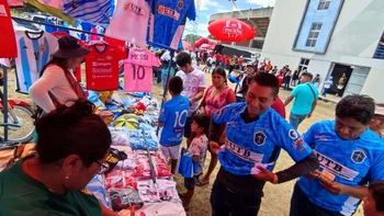 ¡Nos fuimos a Entre Ríos! Mirá todo el ambiente y la previa que se vivió por la final del torneo Apertura ¡Nos fuimos a Entre Ríos! Mirá todo el ambiente y la previa que se vivió por la final del torneo Apertura