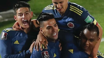 Colombia empató frente a Chile sobre el final Colombia empató frente a Chile sobre el final