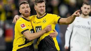 Füllkrug lleva al Dortmund al cuarto puesto con triplete ante el Bochum Füllkrug lleva al Dortmund al cuarto puesto con triplete ante el Bochum