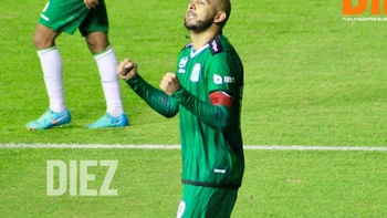 Oriente volvió a sonreír al ganarle a la ‘U’ de Vinto por 2-1 en el Tahuichi Oriente volvió a sonreír al ganarle a la ‘U’ de Vinto por 2-1 en el Tahuichi