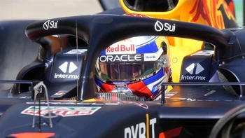Verstappen tampoco se baja de la "pole position" en Imola Verstappen tampoco se baja de la "pole position" en Imola