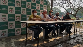 Asamblea de clubes decidió que el 18 de noviembre habrá elecciones en la ACF Asamblea de clubes decidió que el 18 de noviembre habrá elecciones en la ACF