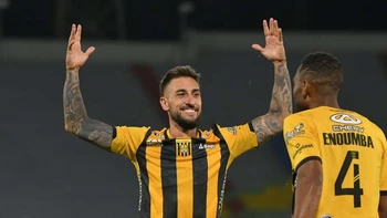 La ventaja es atigrada: The Strongest venció por la mínima a Universitario en la ida de las semifinales del Torneo Apertura La ventaja es atigrada: The Strongest venció por la mínima a Universitario en la ida de las semifinales del Torneo Apertura