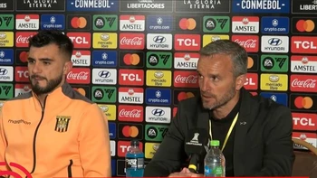 Pablo Lavallén tras victoria ante Gremio: “El equipo aparece en los partidos de jerarquía” Pablo Lavallén tras victoria ante Gremio: “El equipo aparece en los partidos de jerarquía”