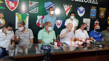 Revive la conferencia de prensa en la que denunciaron supuestos actos de corrupción en la FBF Revive la conferencia de prensa en la que denunciaron supuestos actos de corrupción en la FBF