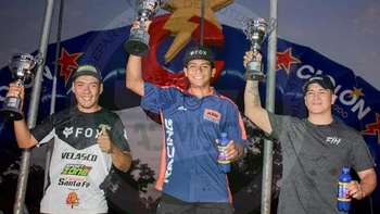 Carlos Andrés Padilla ganó la quinta fecha del motociclismo cruceño Carlos Andrés Padilla ganó la quinta fecha del motociclismo cruceño