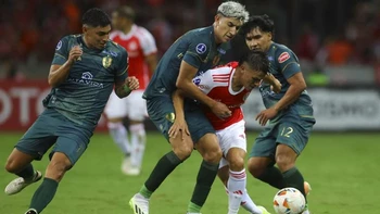 Hazaña de Real Tomayapo en Brasil al empatar (0-0) con Internacional Hazaña de Real Tomayapo en Brasil al empatar (0-0) con Internacional