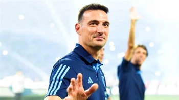 Scaloni confirmó su continuidad al frente de la selección argentina de fútbol Scaloni confirmó su continuidad al frente de la selección argentina de fútbol