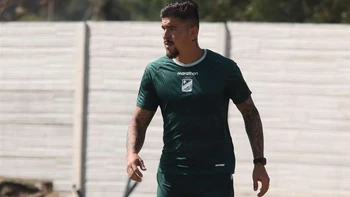 Charles Raphael de Almeida llegó para Oriente Petrolero Charles Raphael de Almeida llegó para Oriente Petrolero