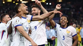 Francia superó a Portugal por penales y pasó a semifinales de la Eurocopa Francia superó a Portugal por penales y pasó a semifinales de la Eurocopa