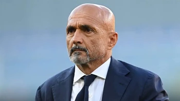 Spalletti se siente "responsable" de la eliminación italiana, pero pide tiempo Spalletti se siente "responsable" de la eliminación italiana, pero pide tiempo