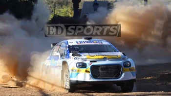 Franco va en punta en el Rally Vallegrande y Mendoza volcó su coche (video) Franco va en punta en el Rally Vallegrande y Mendoza volcó su coche (video)