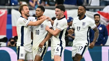 Inglaterra ganó (2-1) a Eslovaquia en la prórroga y avanzó para cuartos de la Eurocopa Inglaterra ganó (2-1) a Eslovaquia en la prórroga y avanzó para cuartos de la Eurocopa