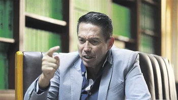 Blooming: Cronenbold es el único candidato Blooming: Cronenbold es el único candidato