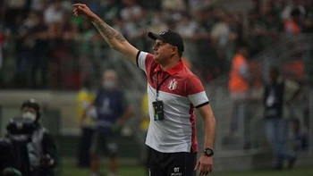 Marcelo Robledo: "Me voy con una sensación muy feliz de ser el entrenador más ganador en la historia de Independiente" Marcelo Robledo: "Me voy con una sensación muy feliz de ser el entrenador más ganador en la historia de Independiente"