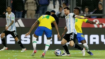 Brasil-Argentina en el Maracaná: el clásico sudamericano se roba la sexta fecha Brasil-Argentina en el Maracaná: el clásico sudamericano se roba la sexta fecha