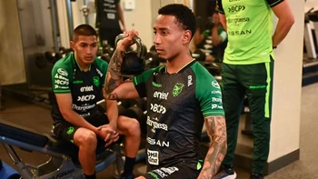 Jairo Quinteros quedó afuera de la selección nacional por una rotura del tendón de Aquiles Jairo Quinteros quedó afuera de la selección nacional por una rotura del tendón de Aquiles