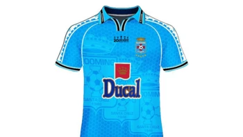 Blooming presentó su camiseta retro del bicampeonato Blooming presentó su camiseta retro del bicampeonato