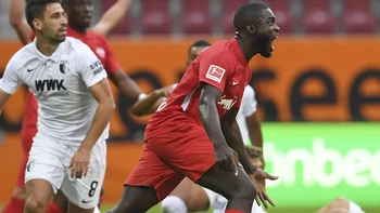El Leipzig gana y se pone líder en solitario de la Bundesliga El Leipzig gana y se pone líder en solitario de la Bundesliga