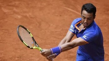 Hugo Dellien cae de pie ante Kei Nishikori en Madrid Hugo Dellien cae de pie ante Kei Nishikori en Madrid