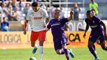 La Juventus se frena ante la Fiorentina en el regreso de Sarri La Juventus se frena ante la Fiorentina en el regreso de Sarri