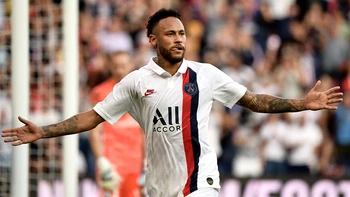 Neymar da la victoria al París SG en su regreso al Parque de los Príncipes Neymar da la victoria al París SG en su regreso al Parque de los Príncipes