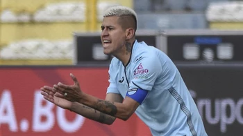Bolívar alcanzó la cima del torneo en la Villa Imperial Bolívar alcanzó la cima del torneo en la Villa Imperial