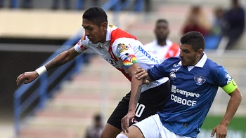 Wilster rescata un punto en El Alto y se mantiene líder del Clausura Wilster rescata un punto en El Alto y se mantiene líder del Clausura