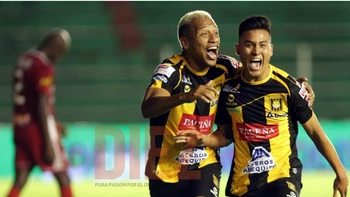 El Tigre le ganó a Royal Pari y sigue firme en la lucha por el título del Clausura El Tigre le ganó a Royal Pari y sigue firme en la lucha por el título del Clausura