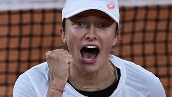 La favorita Halep cae eliminada por Swiatek en octavos de Roland Garros La favorita Halep cae eliminada por Swiatek en octavos de Roland Garros