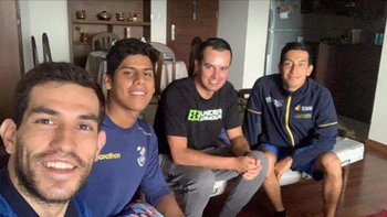 Selección ecuatoriana de natación sigue varada en Cochabamba Selección ecuatoriana de natación sigue varada en Cochabamba