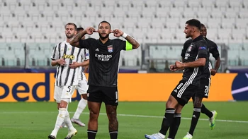 Lyon dejó fuera de combate a Juventus Lyon dejó fuera de combate a Juventus