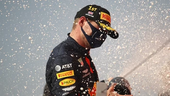Max Verstappen vence en GP del 70 Aniversario por delante de Hamilton Max Verstappen vence en GP del 70 Aniversario por delante de Hamilton