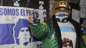 Maradona seguirá en el hospital por sufrir abstinencia Maradona seguirá en el hospital por sufrir abstinencia