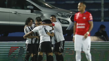 Wilstermann aguantó bien solo un tiempo ante Libertad en Asunción (3-1) Wilstermann aguantó bien solo un tiempo ante Libertad en Asunción (3-1)