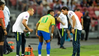 Con Neymar en duda, Brasil inicia el camino hacia su sexto título mundial ante Bolivia Con Neymar en duda, Brasil inicia el camino hacia su sexto título mundial ante Bolivia
