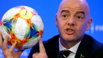 Un Mundial cada dos años hará al "fútbol verdaderamente global", según Infantino Un Mundial cada dos años hará al "fútbol verdaderamente global", según Infantino