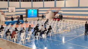 Asamblea extraordinaria de socios de Blooming fue suspendida Asamblea extraordinaria de socios de Blooming fue suspendida